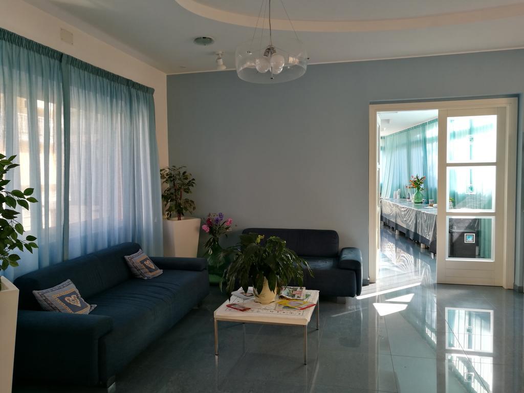Rock Garden Bed & Breakfast Gaeta Exterior photo